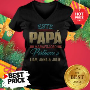 Este Papa Maravilloso Pertenece A Liam Anna And Jolie Papa V-Neck