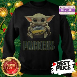 Official Top Baby Yoda Hug Green Bay Packer Sweatshirt