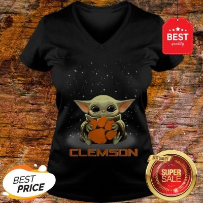 Official The Star Wars Baby Yoda Hug Clemson Tigers V-Neck