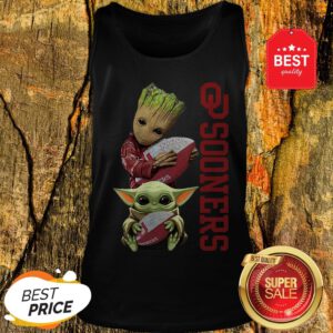 Baby Groot And Baby Yoda Hug Oklahoma Sooners Tank Top