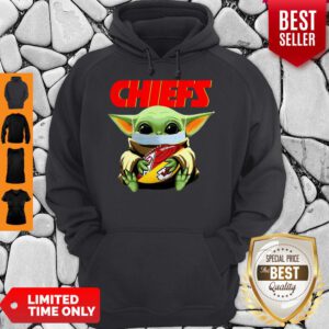 Top Baby Yoda Face Mask Hug Kansas City Chiefs Hoodie