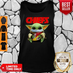 Top Baby Yoda Face Mask Hug Kansas City Chiefs Tank Top