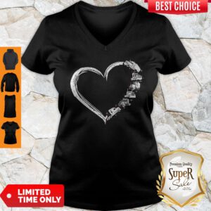 Pretty Heart Truck I Love Trucker V-neck