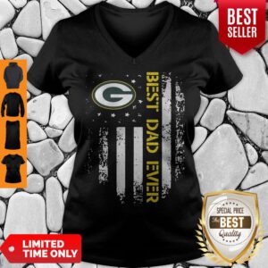 Good Green Bay Packers Best Dad Ever American Flag V-neck