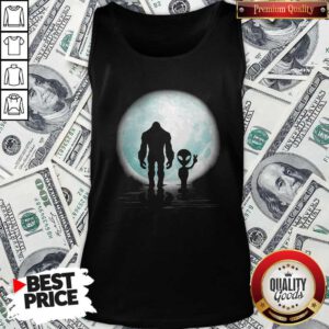 Awesome Bigfoot And Alier The Moon Tank Top