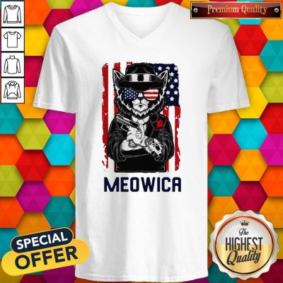 Cute Meowica 14th of July Independence Day Flag V-neck