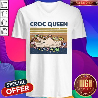 Funny Croc Quen Vintage V-neck