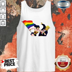 Awesome LGBT Wonder Woman Punch Trump Tank Top
