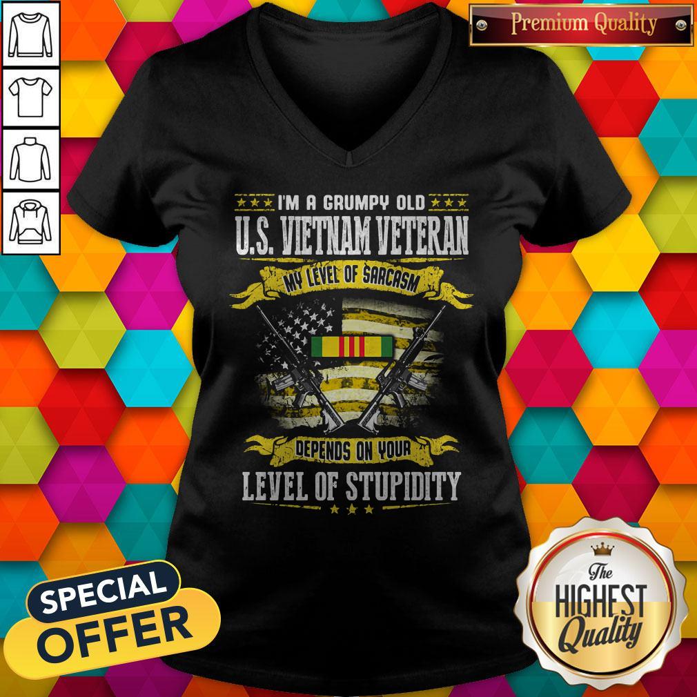 I'm A Grumpy Old Us Vietnam Veteran My Level Of Sarcasm Depends On Your Level Of Stupidity Shirt - Image 3