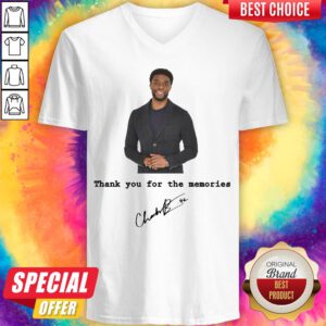 Alternative view of Rip Chadwick Boseman R.I.P To The Black Panther Wakanda Forever Shirt