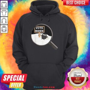 The Fly On Vice President Pence Head Debate 2020 Vote Biden Hoodie - Design By Handstee.com