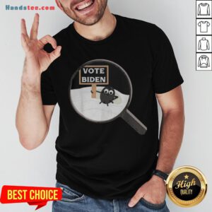 The Fly On Vice President Pence Head Debate 2020 Vote Biden Shirt - Design By Handstee.com