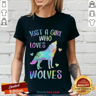 Awesome Just A Girl Who Loves Wolves V-neck- Design By Handstee.com