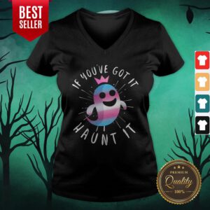 Cute Transgender Ghost Funny Halloween Pun Trans Pride Quote V-neck