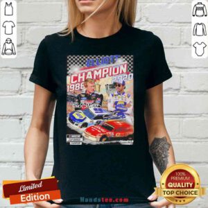 Official Elliott Champion 1988 2020 Hendrick Signatures V-neck- Design By Proposetees.com