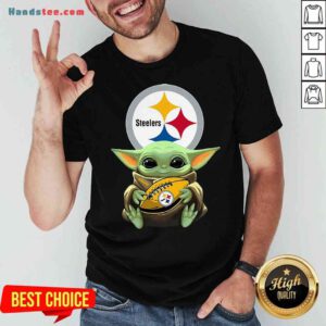 Pretty Star Wars Baby Yoda Hug Pittsburgh Steelers Shirt- Design By Proposetees.com