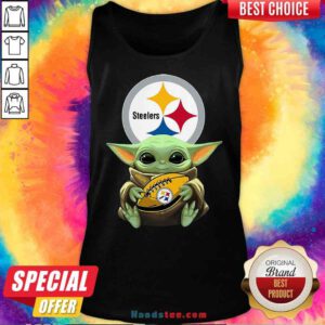 Pretty Star Wars Baby Yoda Hug Pittsburgh Steelers Tank-Top- Design By Proposetees.com