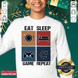 Top Eat Sleep Game Repeat Vintage Sweatshirt - Design by handstee.com