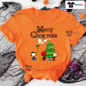 Merry Christmas Snoopy Charlie Brown Lucy van Pelt Linus van Pelt T-Shirt