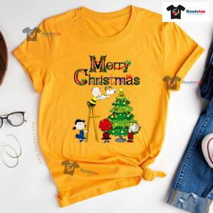 Merry Christmas Snoopy Charlie Brown Lucy van Pelt Linus van Pelt T-Shirt