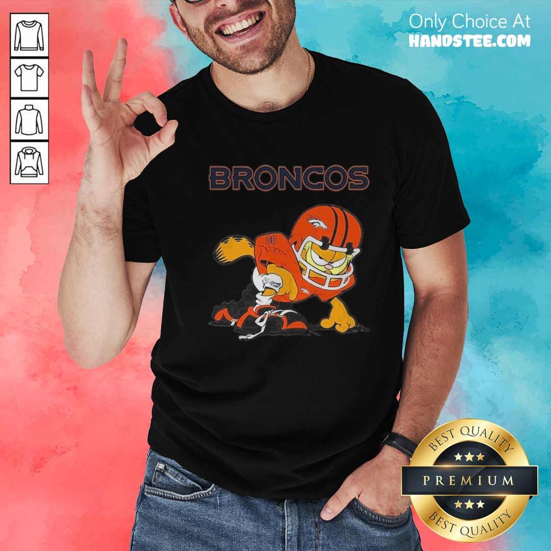 Denver Broncos Garfield Cat Grumpy Football Player 2024 T-shirt