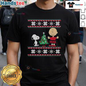 Good Snoopy Peanuts Charlie Christmas Tree 2024 T-Shirt featuring Snoopy and festive holiday designs for Christmas cheer.