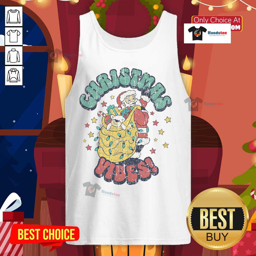 Vintage Santa Claus cartoon on a festive Christmas tank top, perfect for holiday celebrations and casual wear.