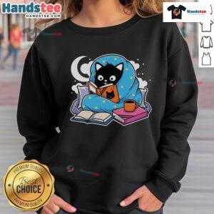 Cozy sweatshirt featuring a cute cat design and books, perfect for cat lovers and book enthusiasts.