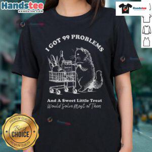 Funny vintage cat graphic tee for ladies: 'I Got 99 Problems' with a trendy retro design, perfect for grocery shopping.