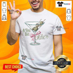 Good A Tini Bit Older Retro Vintage T-Shirt featuring a classic design, perfect for nostalgic fashion lovers.
