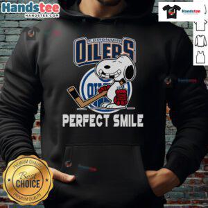 Detroit Red Wings Snoopy hoodie features a perfect smile, blending NHL fandom with The Peanuts Movie charm.