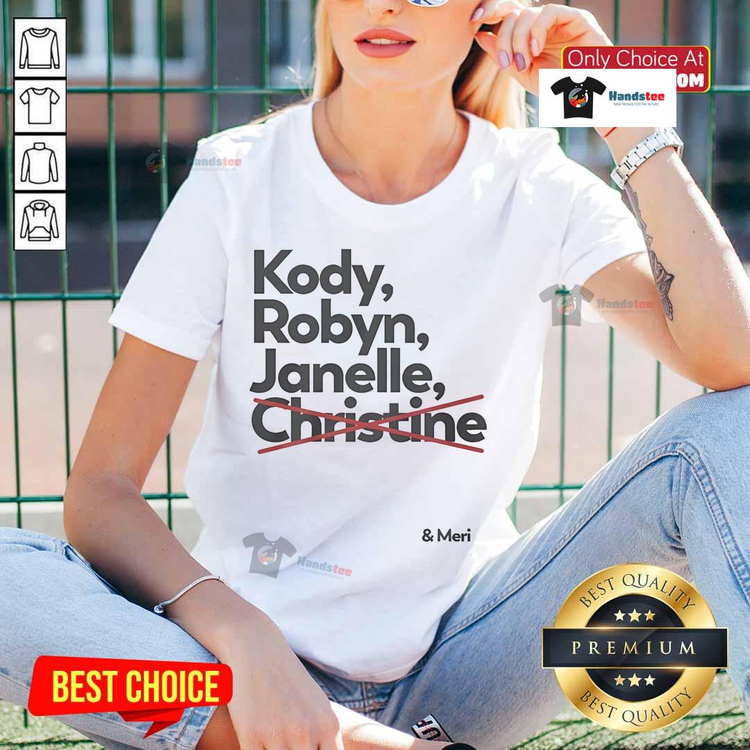 Official Kody Robyn Janelle Christine and Meri ladies tee featuring stylish design for fans of Sister Wives.