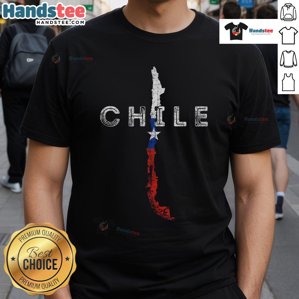 Distressed Chile souvenir t-shirt featuring a map of Chile and the Chilean flag, perfect for travelers and proud Chileans.