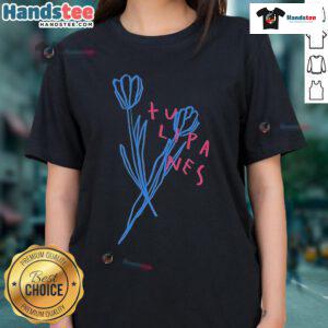 Nice Chiara Oliver Concepto Tulipanes Ladies Tee featuring a vibrant tulip design, perfect for stylish casual wear.
