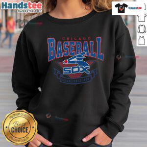Retro 80s-inspired Chicago White Sox starter sweatshirt in vibrant colors, perfect for fans and vintage style lovers.