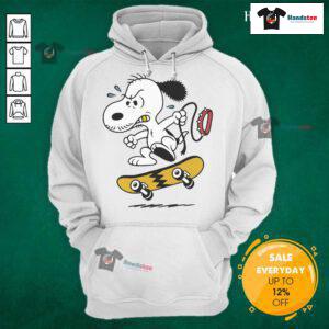 Cool Snoopy skateboarding hoodie with yellow lightning design, featuring Snoopy and playful graphics for a trendy look.