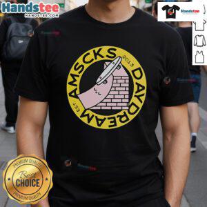 Nice American Socks Halfpipe T-Shirt featuring a cool graphic design, perfect for casual wear and skate enthusiasts.