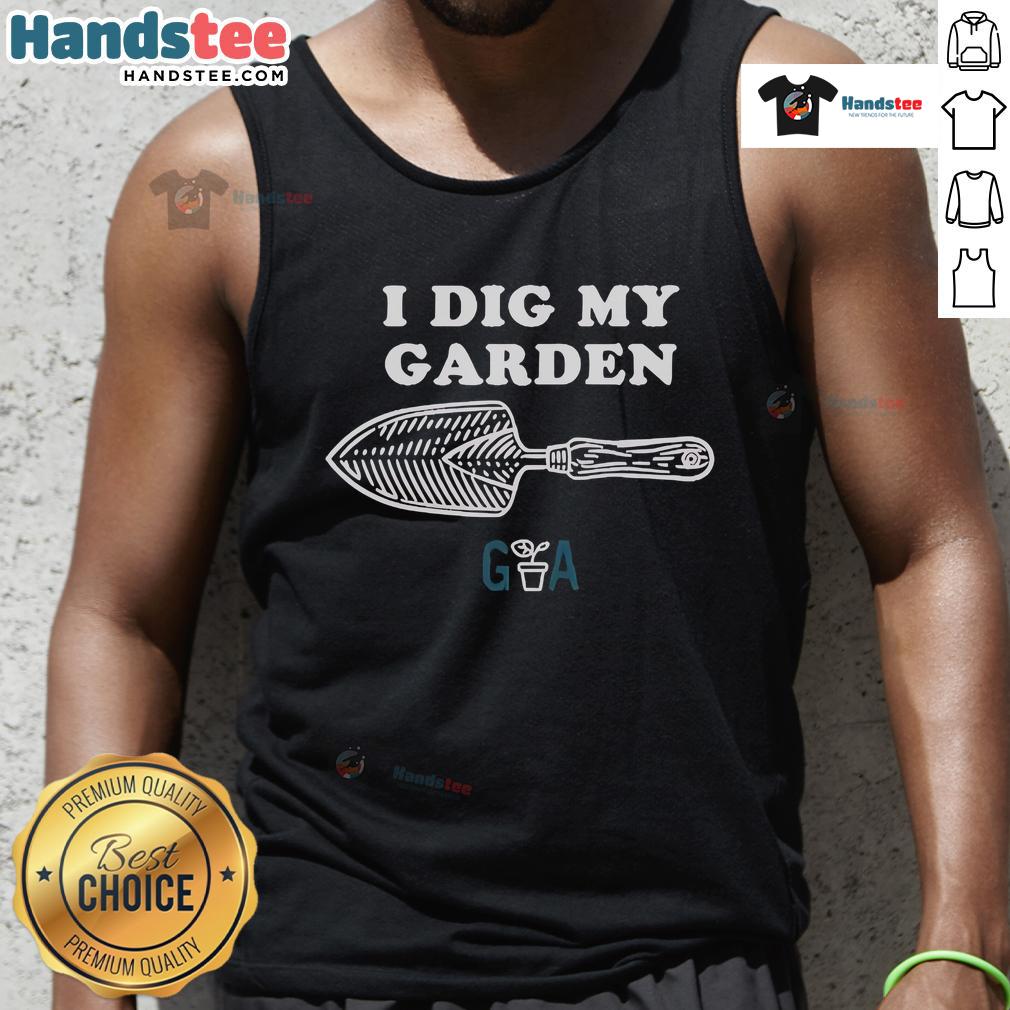 Official Gardening Australia I Dig My Garden tank top, featuring a fun gardening graphic for plant lovers.