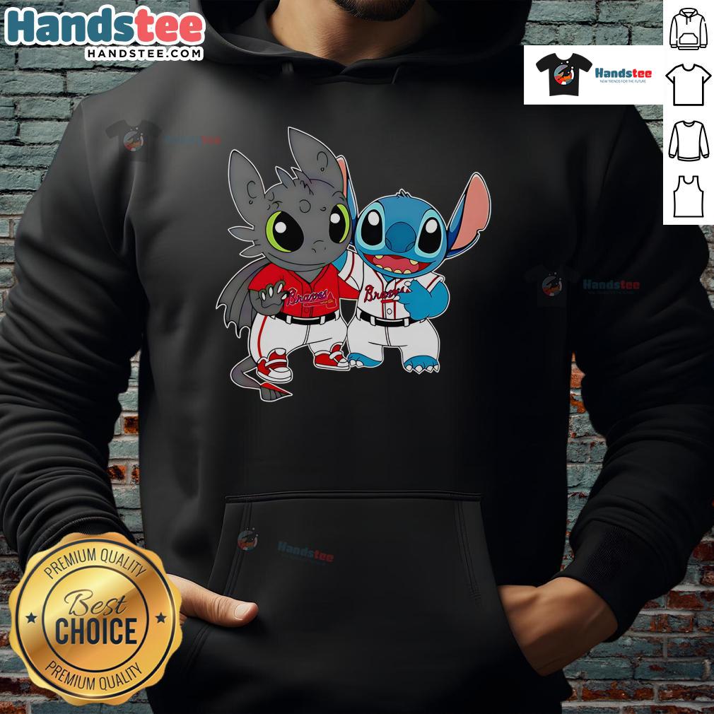 Alt Text: Cute Toothless Night Fury and Stitch in Atlanta Braves baseball hoodie, perfect for fans and cozy casual wear.