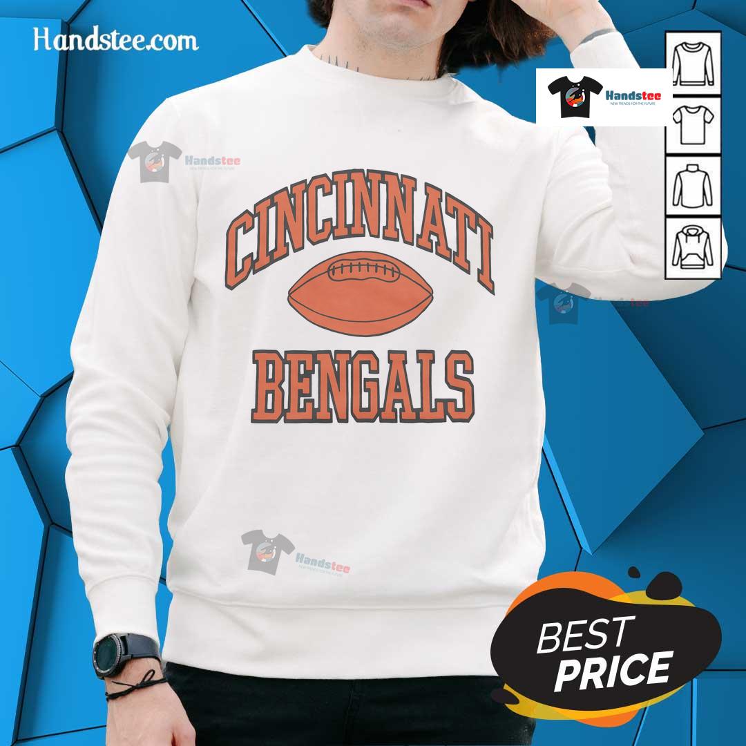 Cozy Nice Cincinnati Bengals Gridiron Sweatshirt on display, perfect for fans showing team pride and staying warm.