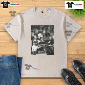 Good Miami Hurricanes vs South Florida Bulls photo washed t-shirt showcasing team spirit and vintage style.