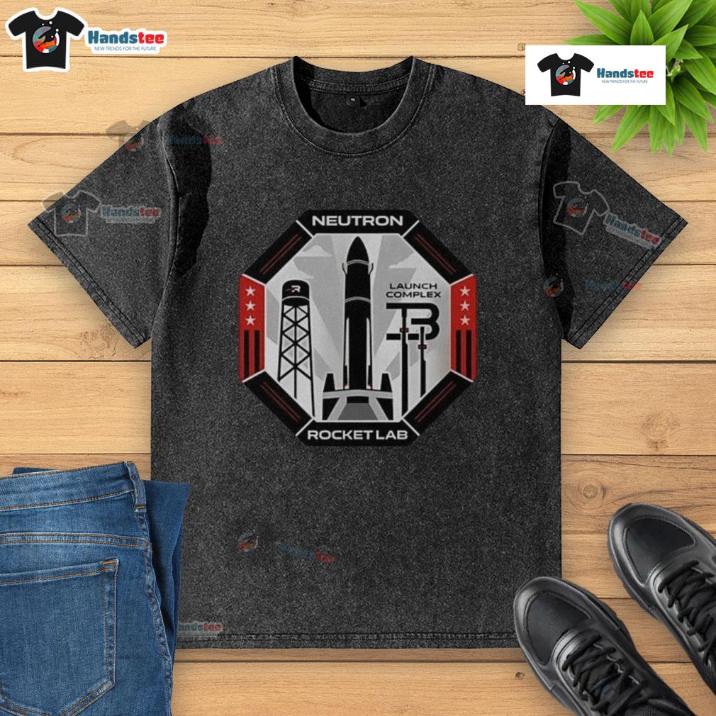 Good Rocket Lab Neutron Launch Complex 3 washed t-shirt featuring a sleek design and vibrant colors for space enthusiasts.