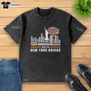 Alt Text: Cute 2025-26 New York Knicks Basketball t-shirt featuring city skyline design and player names in washed style.