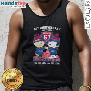 Alt Text: Cute Charlie Brown and Snoopy celebrate Super Bowl 67th Anniversary in New England Patriots skyline tank top.
