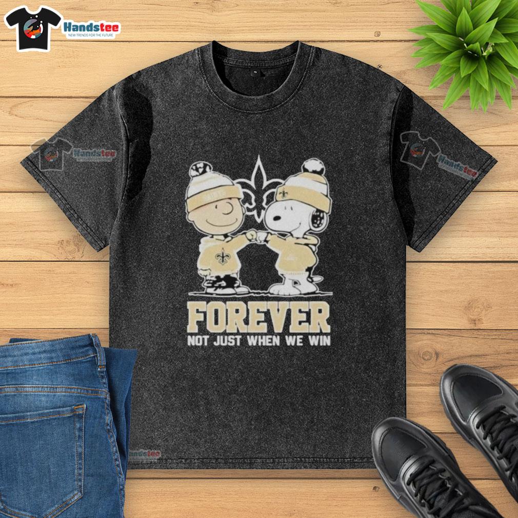 Alt Text: Cute New Orleans Saints Charlie Brown and Snoopy Forever T-Shirt showcasing team spirit and friendship.