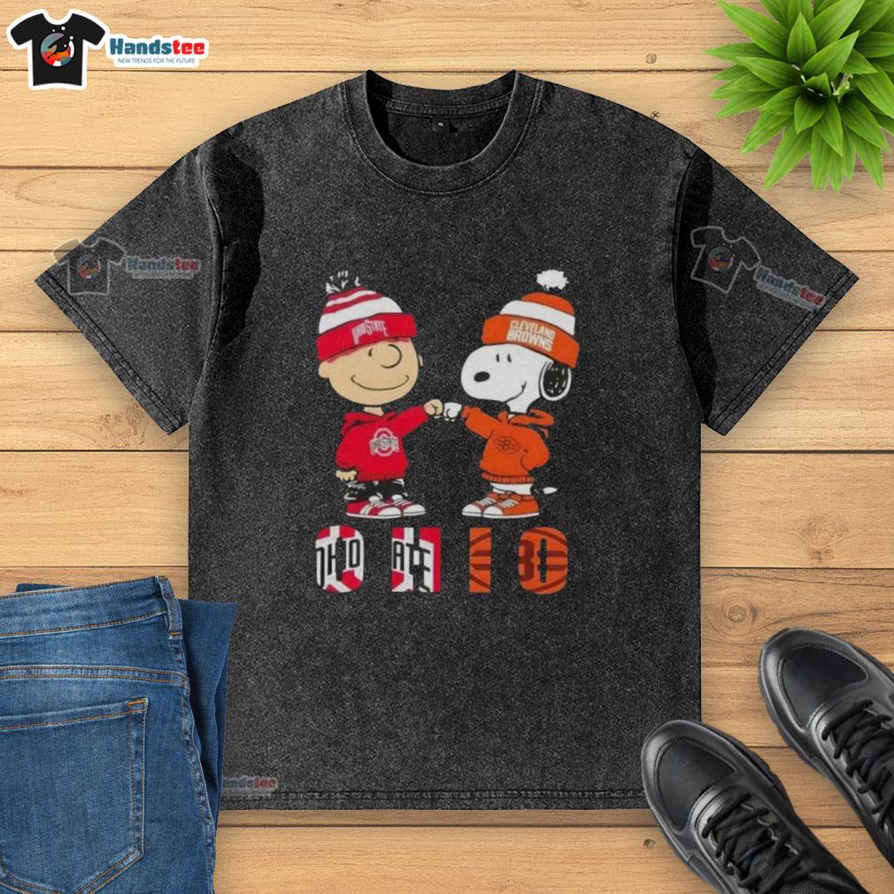Official Charlie Brown fist bump with Snoopy on Ohio City sports Buckeyes X Cleveland Browns washed t-shirt design.