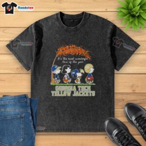 Premium Georgia Tech Yellow Jackets X Peanuts Snoopy and Friends autumn washed t-shirt for a cozy fall style.