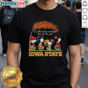 Premium Iowa State Cyclones X Peanuts Snoopy T-shirt celebrating autumn and the joy of the season.