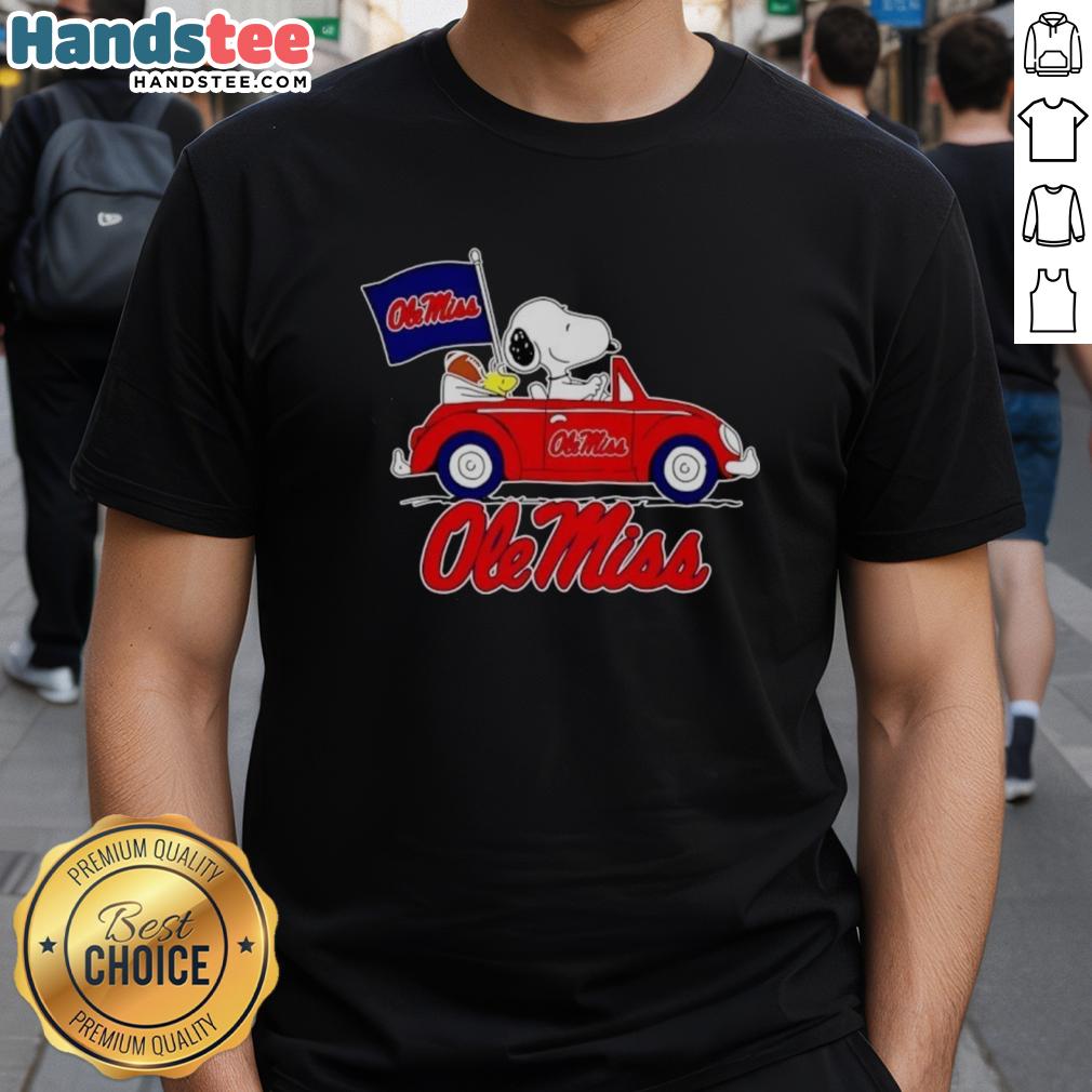 Nice Snoopy and Woodstock driving Ole Miss Rebels football flag T-shirt, perfect for fans of Snoopy and college football.