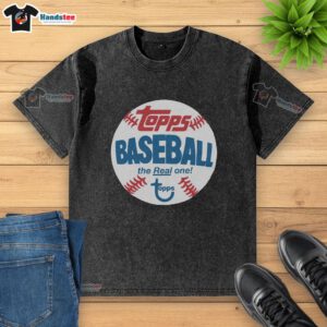 Premium Topps Baseball The Real One Raglan Washed T-Shirt in stylish design, perfect for baseball fans and casual wear.